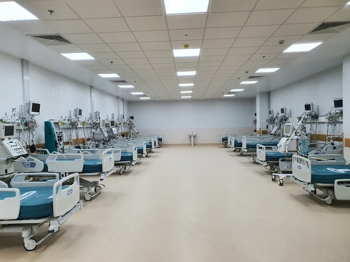 TP HCM: Những hình ảnh bên trong Bệnh viện hồi sức Covid-19 - Ảnh 2.