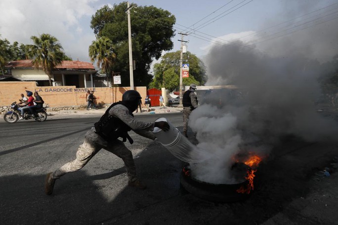 Vụ ám sát tổng thống Haiti: Truy tìm 3 nghi phạm nguy hiểm - Ảnh 2.