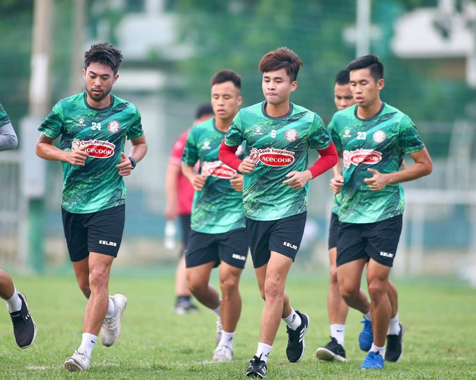 VPF sẽ bị kiện nếu hoãn V-League đến 2022? - Ảnh 1.