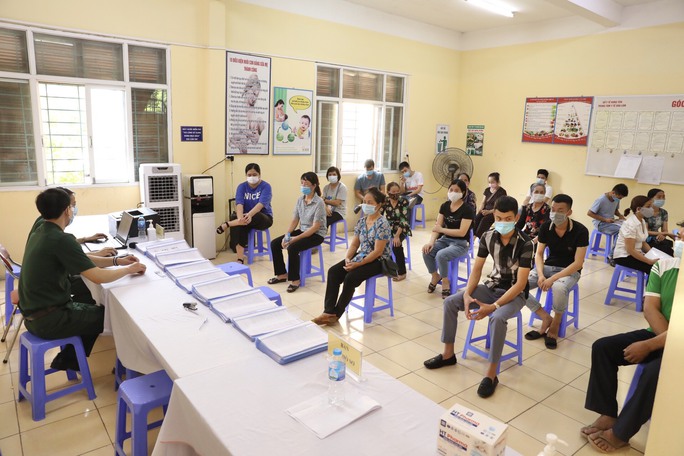 Tiêm thử nghiệm lâm sàng đợt cuối vắc-xin Covid-19 Nano Covax - Ảnh 1. Tiêm thử nghiệm lâm sàng đợt cuối vắc-xin Covid-19 Nano Covax - Ảnh 1.