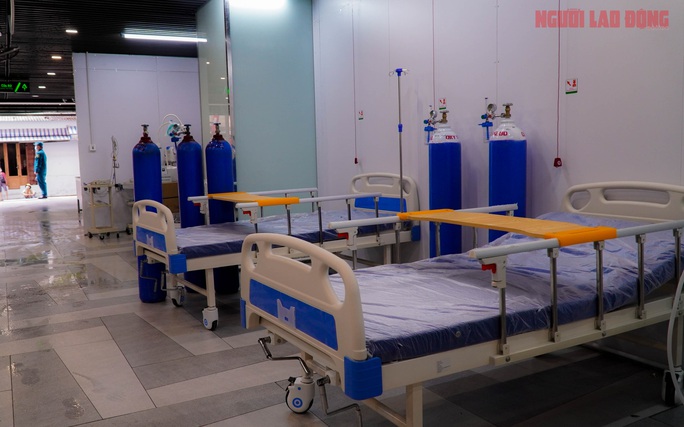 Toàn cảnh Bệnh viện dã chiến số 5 ở Thuận Kiều Plaza trước ngày hoạt động - Ảnh 7.