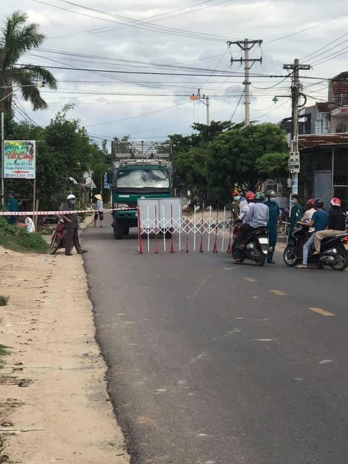 Nguyên dàn cán bộ, nhân viên một Trạm Y tế ở Bình Định cùng mắc Covid-19 - Ảnh 1.