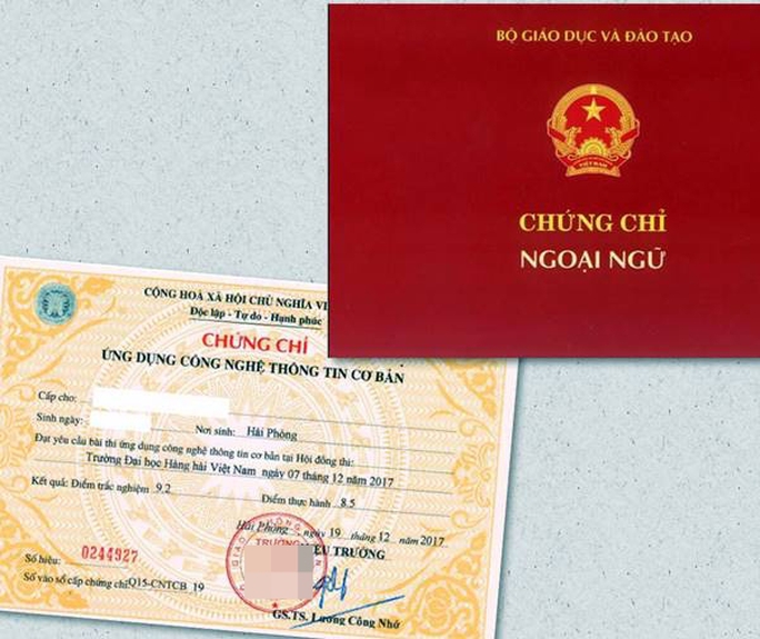 Từ 1-8, chính thức bỏ chứng chỉ ngoại ngữ, tin học với công chức hành chính - Ảnh 1.