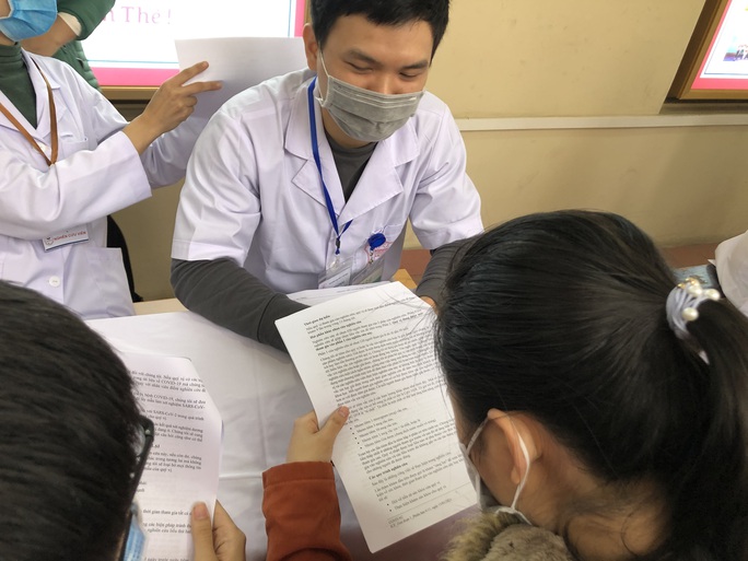 Tuyển người thử nghiệm vắc-xin Covid-19 ARCT-154 công nghệ mARN đầu tiên của Việt Nam - Ảnh 1.