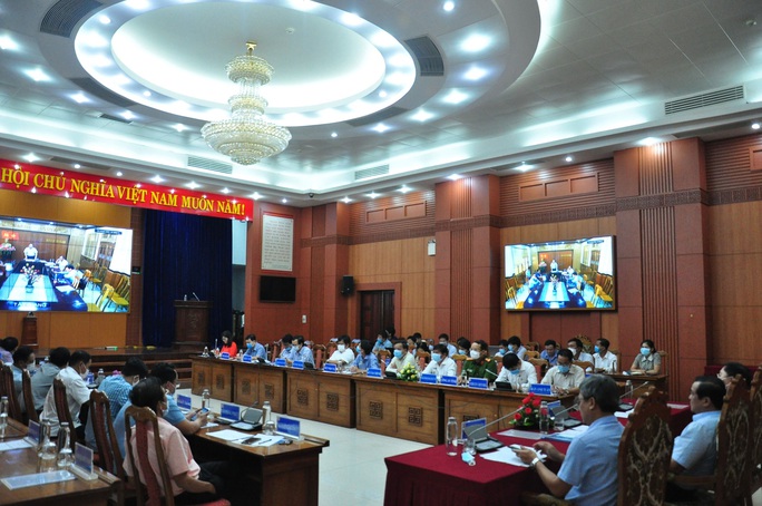 CHUYỂN ĐỔI SỐ NHANH, MẠNH Ở QUẢNG NAM (*): Người dân, doanh nghiệp được lợi - Ảnh 1.