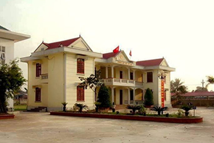 Làm rõ thông tin nhiều lãnh đạo xã đánh bài tại công sở - Ảnh 1.