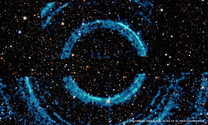 NASA chụp được cổng địa ngục vũ trụ: thứ chưa từng thấy bao vây lỗ đen - Ảnh 1.