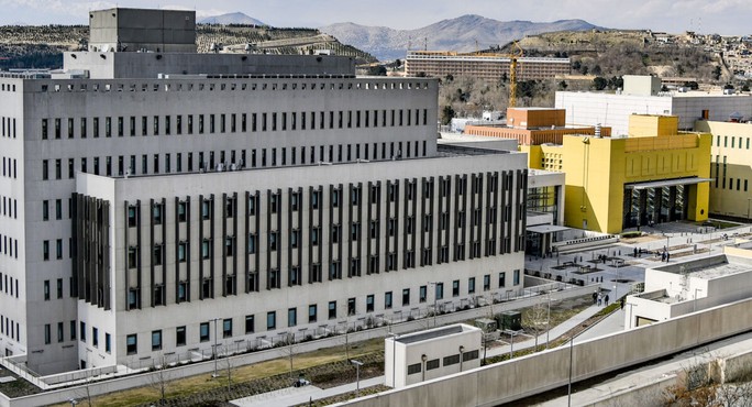 Đại sứ quán Mỹ tại Afghanistan “dồn lực” hủy tài liệu - Ảnh 1.