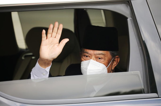 Thủ tướng Malaysia và nội các từ chức - Ảnh 1.