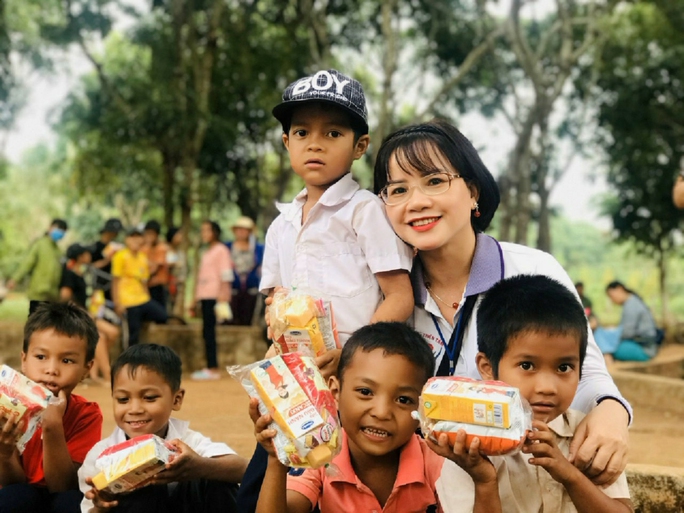 Chung tay sưởi ấm mái nhà thiện nguyện - Ảnh 2.