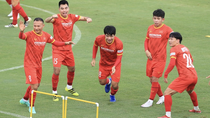 Tiền vệ Trần Minh Vương chấn thương, lỡ 2 trận đầu của tuyển Việt Nam - Ảnh 1.