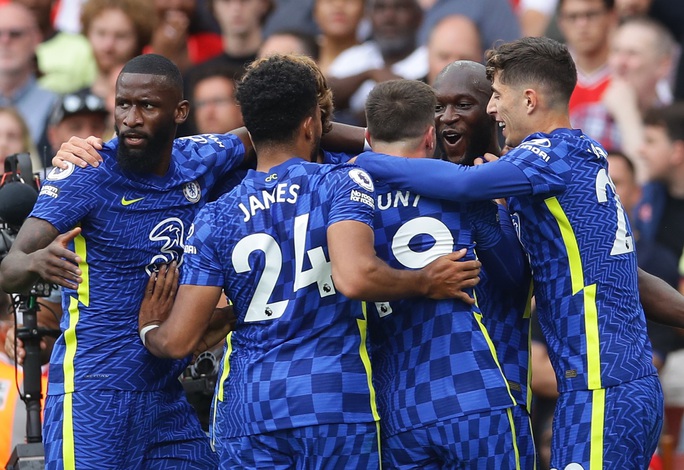 Lukaku bùng nổ ngày tái xuất, Chelsea hạ gục Arsenal trận derby London - Ảnh 4.