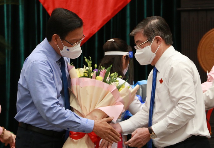 Tân Chủ tịch UBND TP HCM Phan Văn Mãi cam kết hàng loạt vấn đề - Ảnh 2.