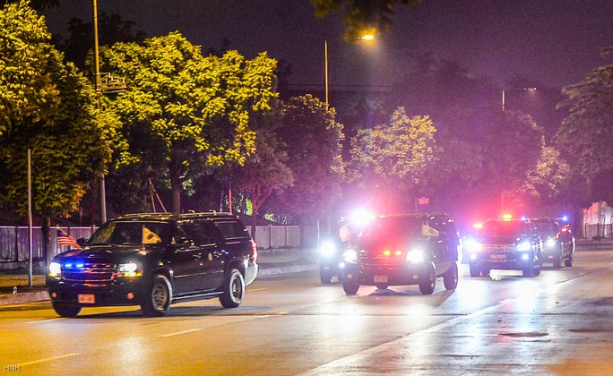 CLIP: Dàn xe đặc chủng của mật vụ Mỹ tháp tùng Phó Tổng thống Kamala Harris tại Hà Nội - Ảnh 10.