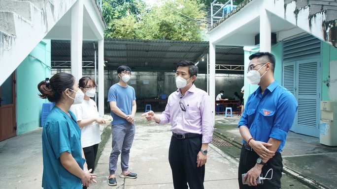 Trường ĐH Y khoa Phạm Ngọc Thạch thành lập Tổ y tế từ xa hỗ trợ F0 - Ảnh 1.