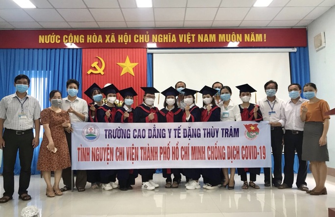 34 y, bác sĩ Quảng Ngãi lên đường vào TP HCM hỗ trợ chống dịch Covid-19 - Ảnh 2.