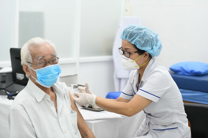 Không tiêm bongdaso kèo nhà cái Moderna cho người đã tiêm mũi 1 AstraZeneca - Ảnh 1.