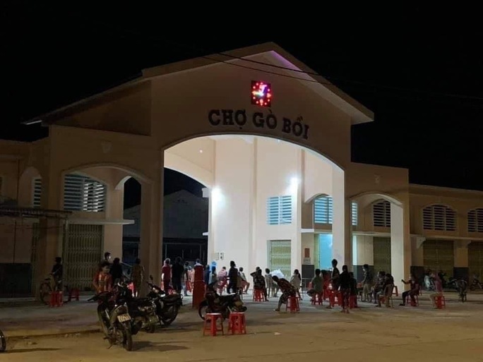 Bình Định thêm 13 ca Covid-19 liên quan ổ dịch chợ đầu mối - Ảnh 2.