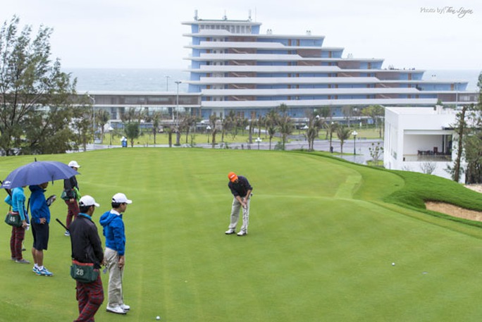 Bí thư Tỉnh ủy Bình Định nói về việc giám đốc sở, cục phó chơi golf “lậu” rồi thành F1 - Ảnh 4.