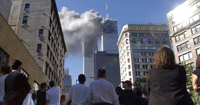 Những hình ảnh khủng khiếp về sự kiện 11-9-2001 - Ảnh 1.