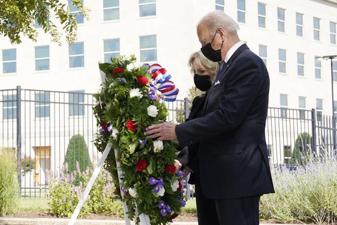 Nước Mỹ tưởng niệm sự kiện 11-9-2001, ông Trump lên tiếng - Ảnh 3.