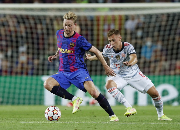 Lewandowski thăng hoa, Bayern Munich nhấn chìm Barcelona ở Nou Camp - Ảnh 1.