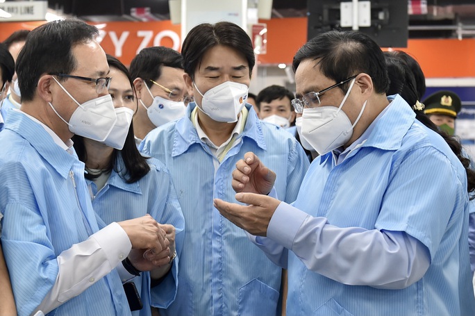 Thủ tướng: Mong muốn Samsung có tiếng nói với Chính phủ Hàn Quốc hỗ trợ Việt Nam vắc-xin - Ảnh 1.