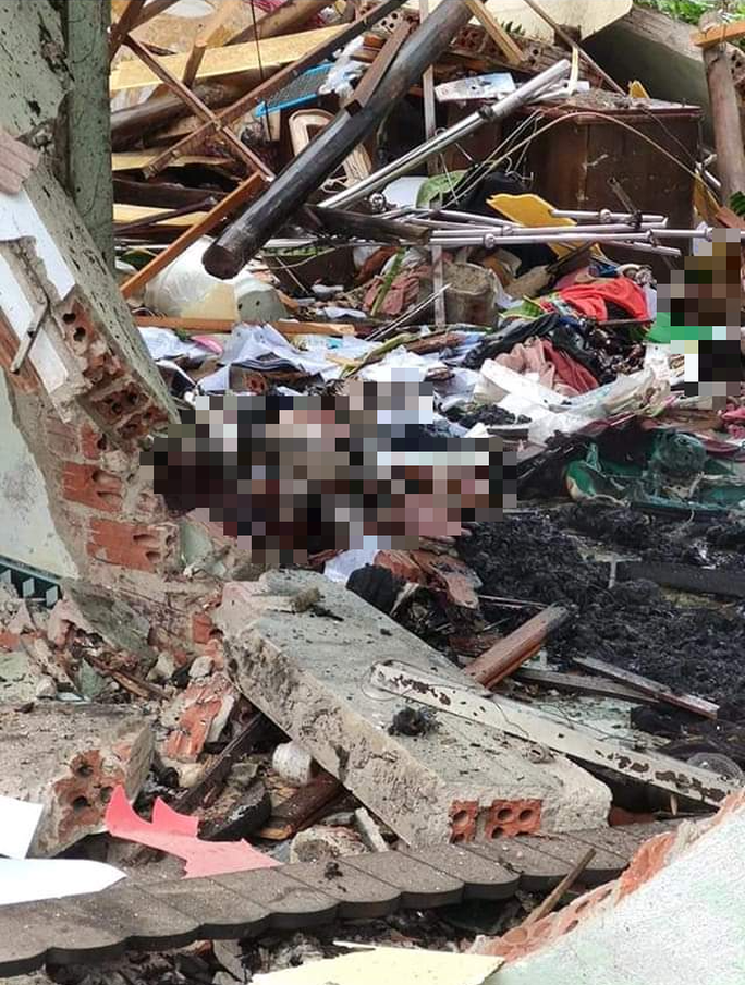 Nổ kinh hoàng gây chết người, sập nhà ở Quảng Nam - Ảnh 3.