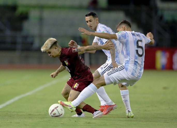 Messi bị triệt hạ, tân vương Argentina thắng nhàn nhã Venezuela - Ảnh 6.