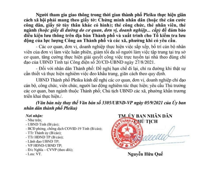 TP Pleiku ra văn bản hỏa tốc sau khi người phụ nữ đi chợ không mang CMND bị xử phạt - Ảnh 2. TP Pleiku ra văn bản hỏa tốc sau khi người phụ nữ đi chợ không mang CMND bị xử phạt - Ảnh 2.