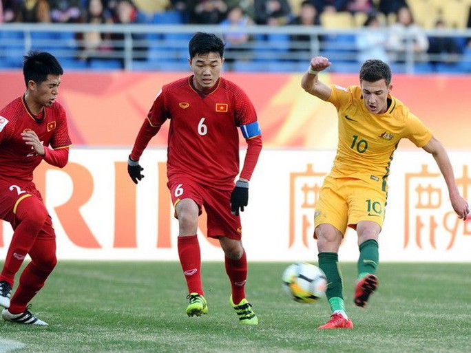 Trước giờ bóng lăn, lộ 2 cầu thủ Úc biết rất rõ các học trò của HLV Park Hang-seo - Ảnh 1.