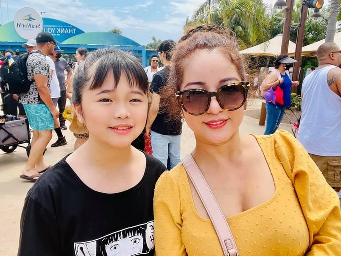Nghệ sĩ hài Thúy Nga xả ảnh bốc lửa ở tuổi 45 - Ảnh 6.