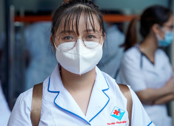 CLIP: 500 y bác sĩ Phú Thọ tới Hà Nội hỗ trợ tiêm vắc-xin và xét nghiệm Covid-19 - Ảnh 15.