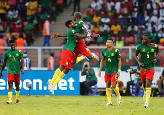 Chủ nhà Cameroon ngược dòng, hạ Burkina Faso mở màn CAN 2021 - Ảnh 14.