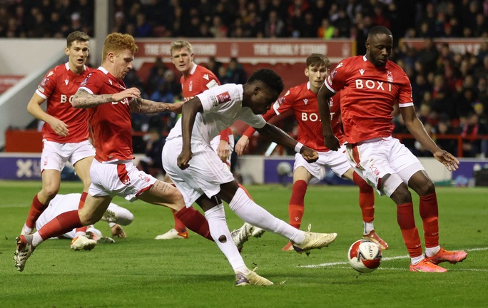 Đá bay Arsenal, Nottingham Forest tạo địa chấn FA Cup - Ảnh 2.