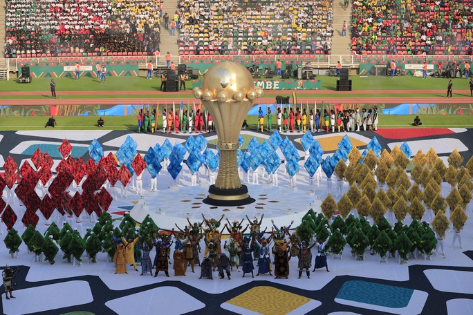 Chủ nhà Cameroon ngược dòng, hạ Burkina Faso mở màn CAN 2021 - Ảnh 3.