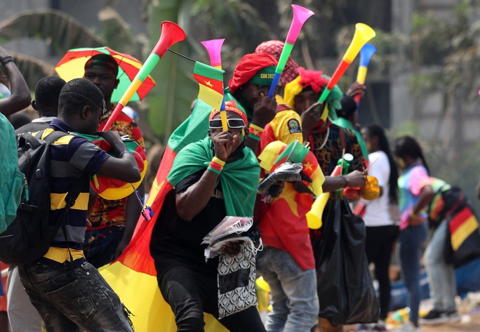 Chủ nhà Cameroon ngược dòng, hạ Burkina Faso mở màn CAN 2021 - Ảnh 7.