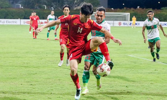 Hậu AFF Cup - Nhà vô địch tổn thương (*): Chờ làn gió mới - Ảnh 1.