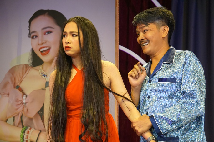 Khóc cười với Quốc Thảo, Lê Giang, Linh Tý trong vở Nắng chiều - Ảnh 2.