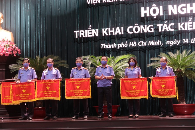 Ông Phan Văn Mãi đề nghị  VKSND TP HCM tiếp tục giải quyết tốt những vụ việc nổi cộm - Ảnh 3.