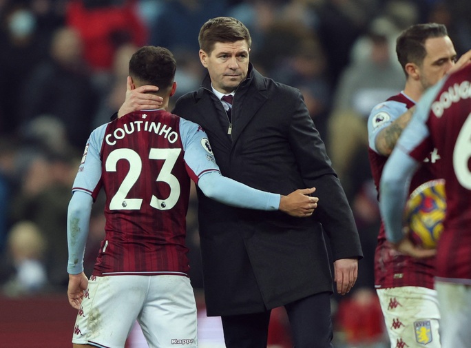 Coutinho rực sáng ngày tái xuất, Man United ôm hận ở Villa Park - Ảnh 1.