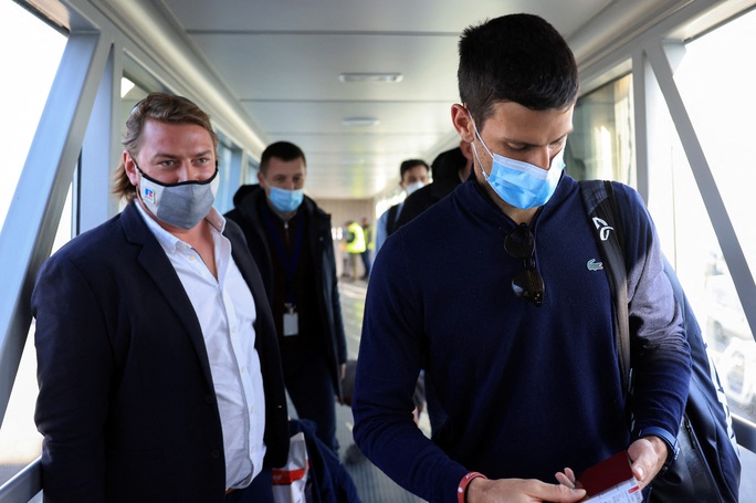 Djokovic: Thà bỏ lỡ Wimbledon, Roland Garros còn hơn tiêm vắc-xin Covid-19 - Ảnh 1.