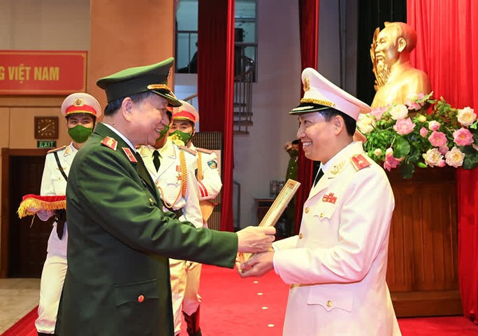 Thủ tướng bổ nhiệm 2 tân Thứ trưởng Bộ Công an  - Ảnh 2.