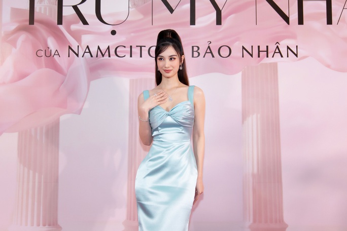 Thu Trang và Jun Vũ đọ dáng - Ảnh 11.