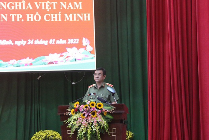 Chủ tịch nước Nguyễn Xuân Phúc thăm, chúc Tết Công an TP HCM - Ảnh 2.
