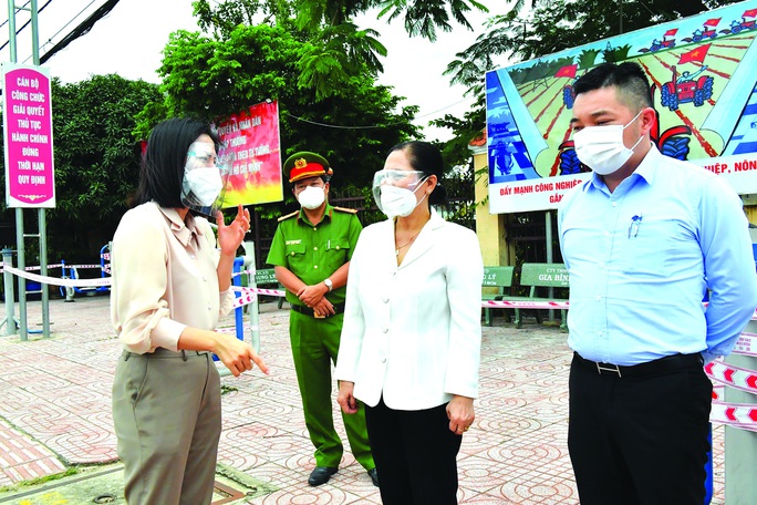 TP HCM - một năm vất vả, nghĩa tình - 3