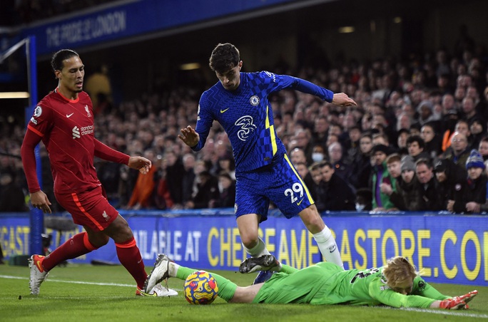 Rực lửa đại chiến, Chelsea cầm chân Liverpool bằng siêu phẩm - Ảnh 2.