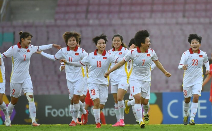 Thua ngược Trung Quốc, tuyển nữ Việt Nam đấu play-off tranh vé World Cup - Ảnh 3.