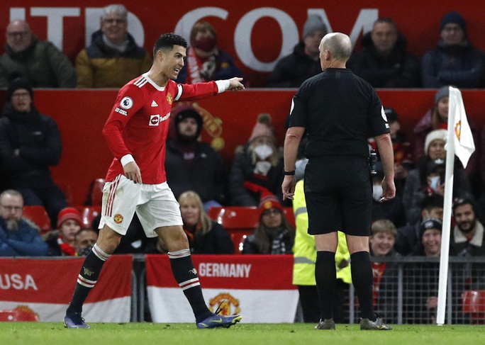 Man United thua sốc Wolverhampton tại nhà hát Old Trafford - Ảnh 4.