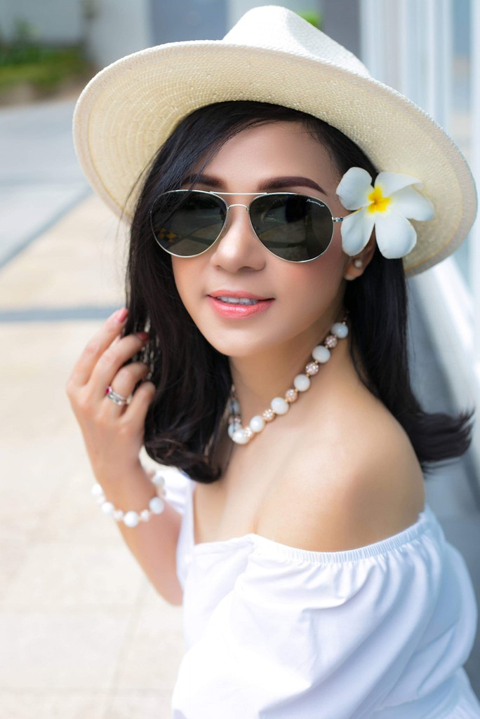 Diễn viên Việt Trinh viết tâm thư chính thức giải nghệ - Ảnh 1. Diễn viên Việt Trinh viết tâm thư chính thức giải nghệ - Ảnh 1.